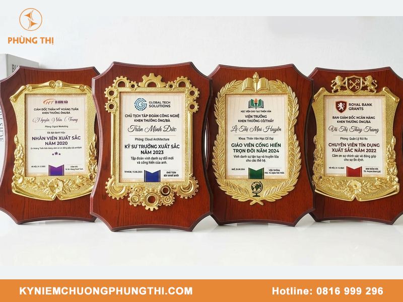 In bảng vinh danh lấy nhanh
