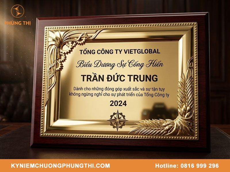 Nên chọn bảng vinh danh hay cúp vinh danh làm quà tặng Nên chọn bảng vinh danh hay cúp