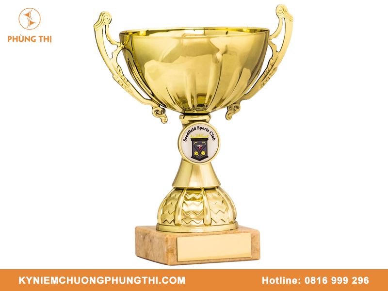 Cúp hợp kim Bình Dương thiết kế theo yêu cầu đẹp Cúp hợp kim Bình Dương